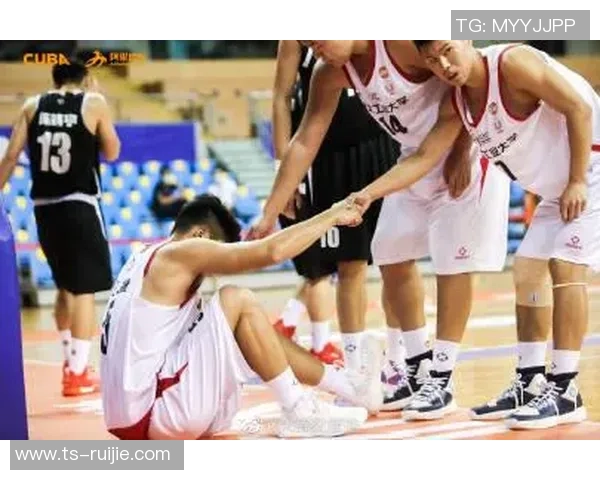 武汉篮球队状态变革引发热议球迷期待新赛季表现提升